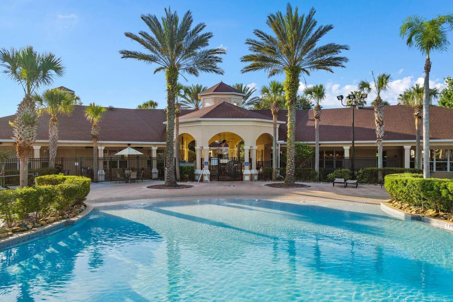 Apartment Luxury 3 Bed Condo Near Disney With Resort Pool! Orlando