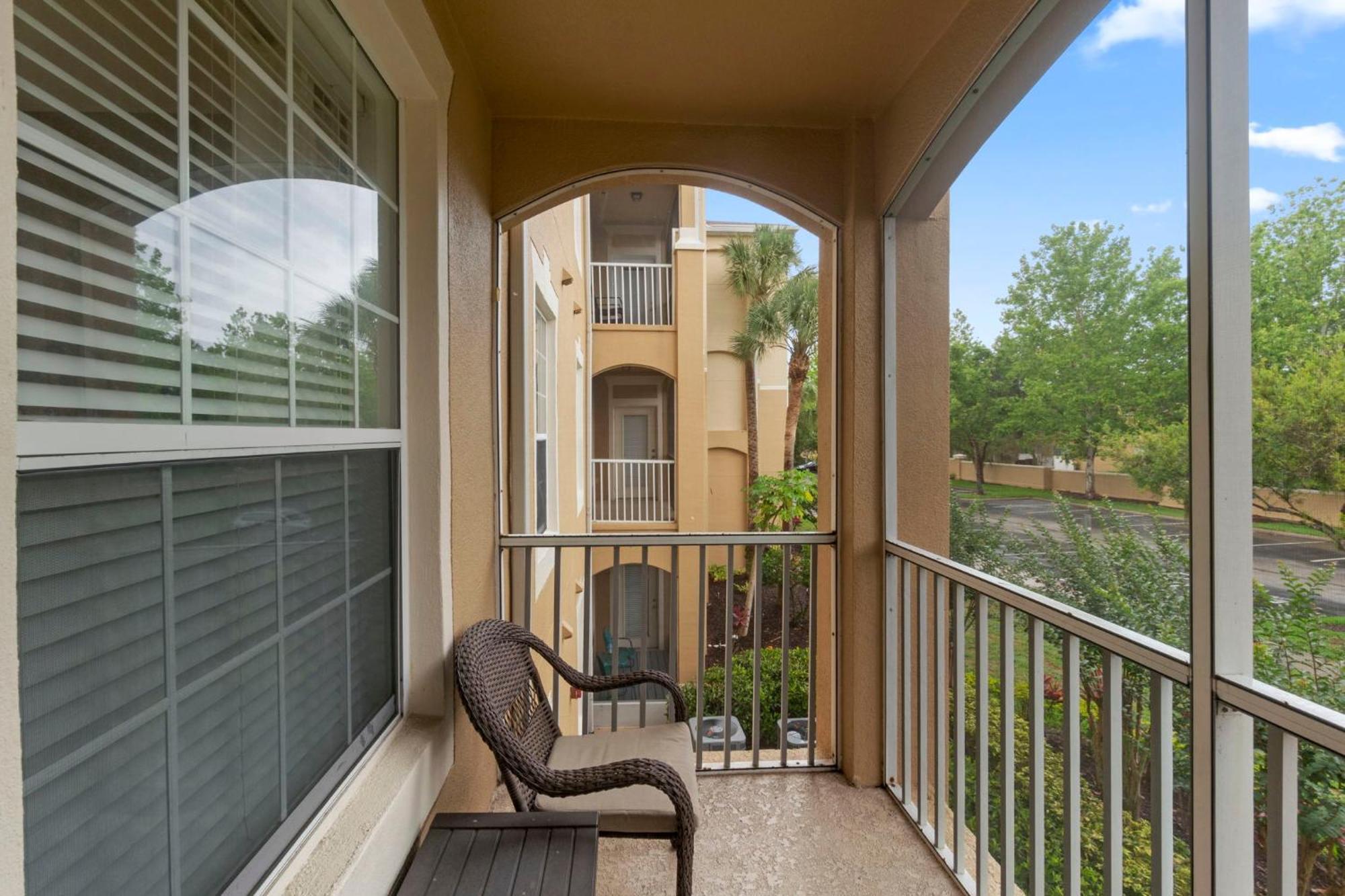 Apartment Luxury 3 Bed Condo Near Disney With Resort Pool! Orlando